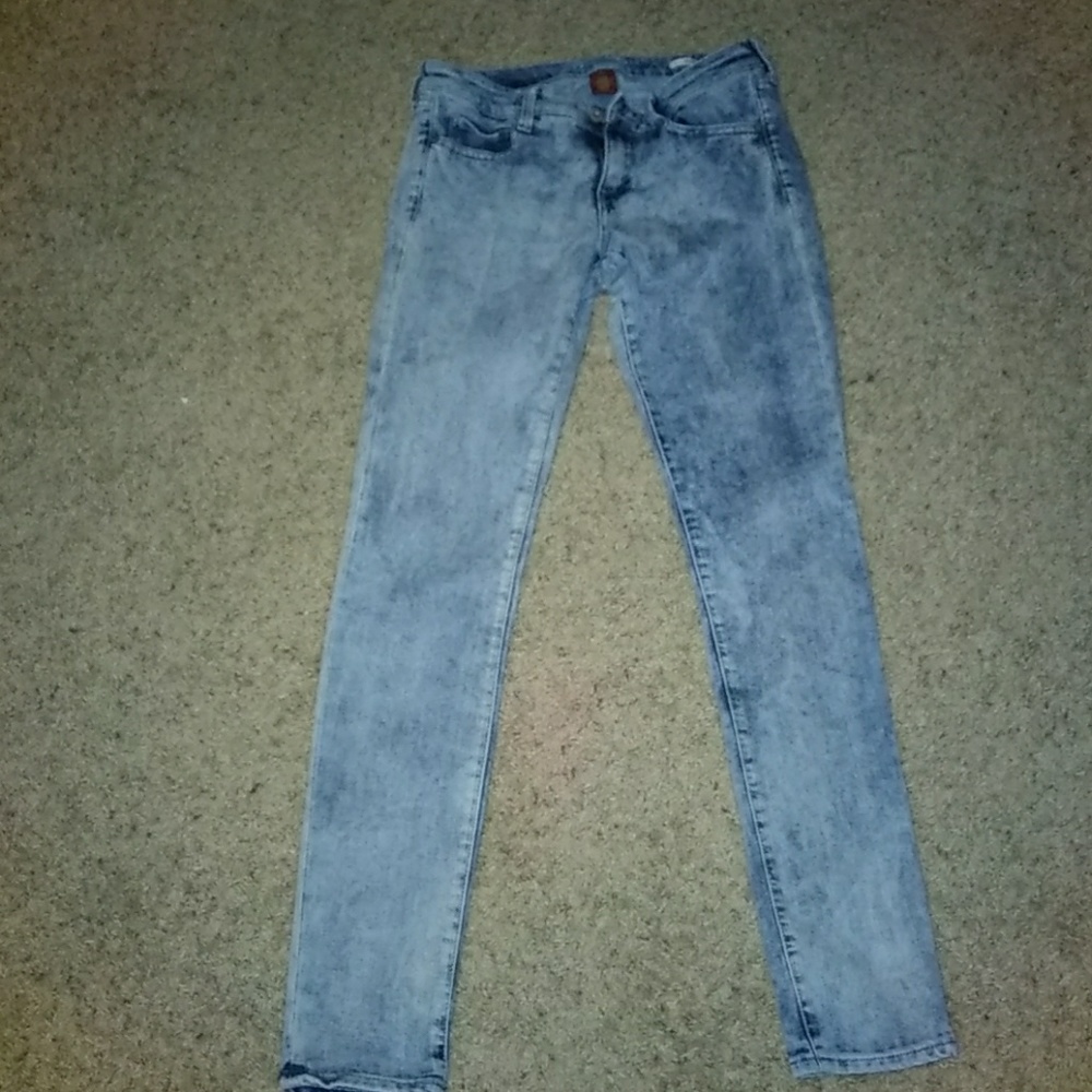 Acid Wash Jeans